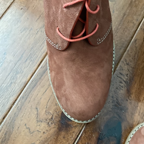 New and never worn Cole Haan size 10 1/2 suede lace up booties - Picture 5 of 5